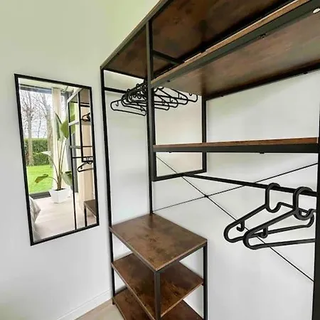Casita Invitados Con Jardin Y Piscina Compartidos *