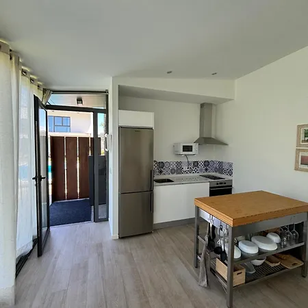 Casita Invitados Con Jardin Y Piscina Compartidos 아파트 노야