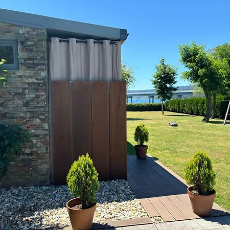 Casita Invitados Con Jardin Y Piscina Compartidos *