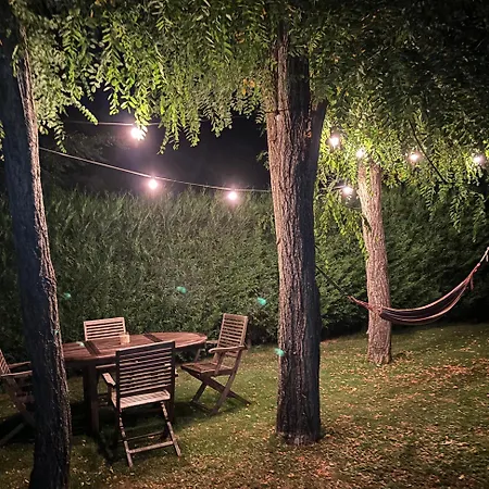 Apartament Casita Invitados Con Jardin Y Piscina Compartidos